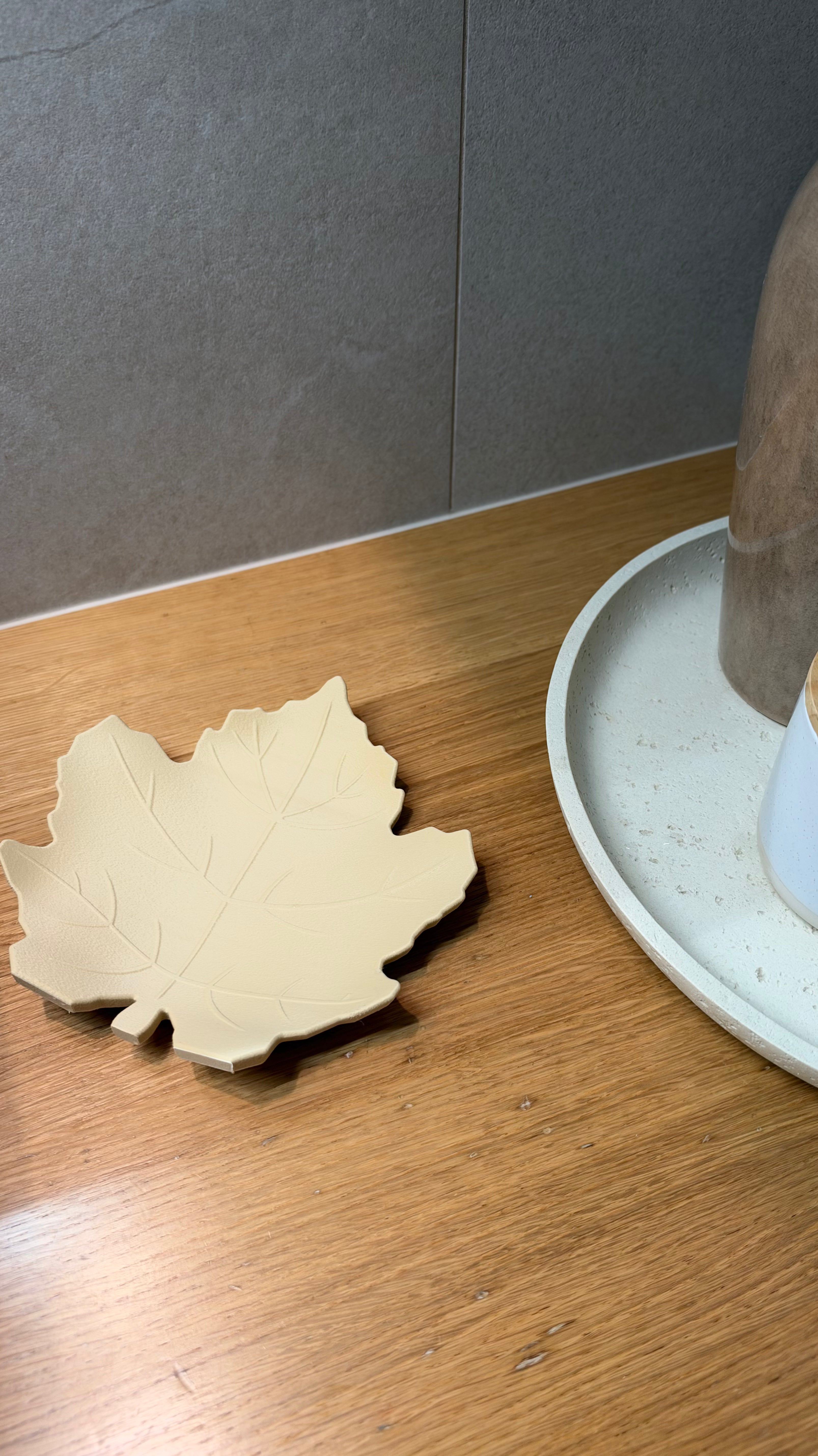 Mapple Leaf